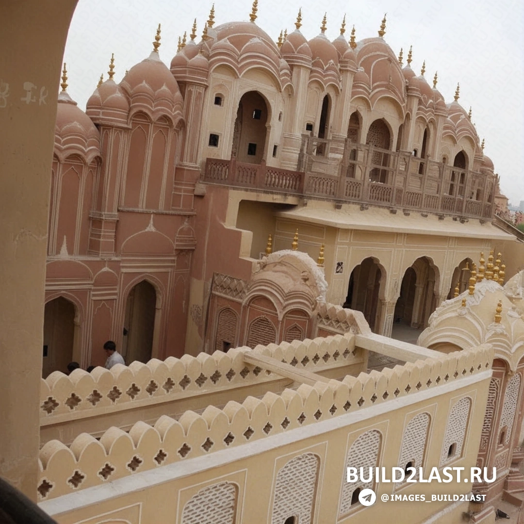 Художественная резьба на фасаде дворца Hawa Mahal, Джайпур, Индия.